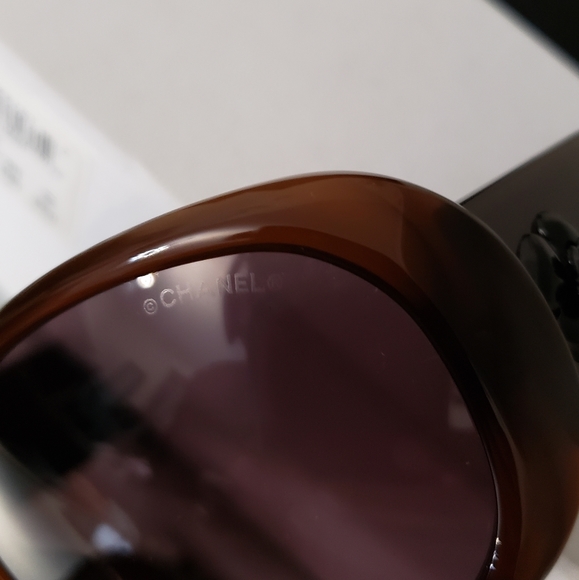 FINAL SALE🥳🎉 Small Face Chanel Sunglasses - Picture 7 of 9